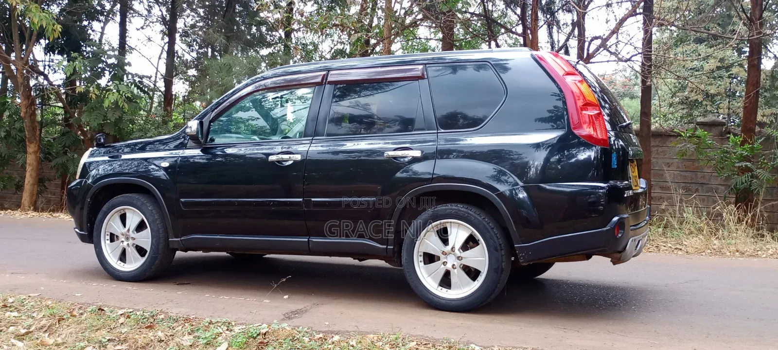 Nissan X-Trail 2000 Black