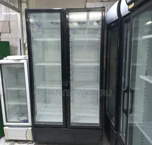 Black Working Display Chiller 1000litres  Newly Used
