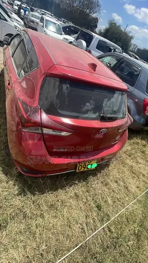 Toyota Auris 2016 Red