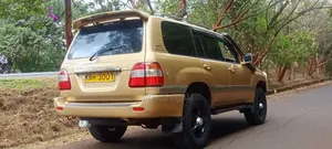 Toyota Land Cruiser 2003 Gold