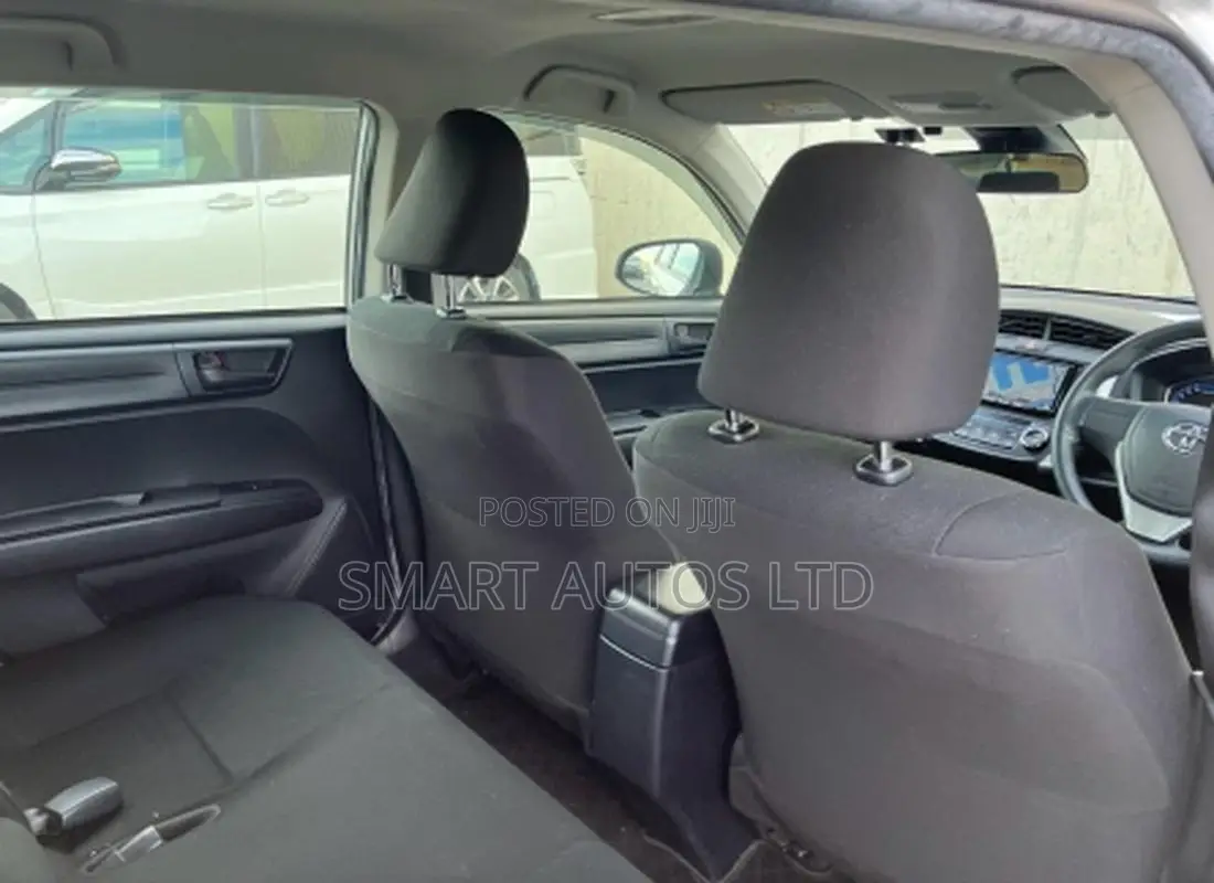 Toyota Corolla Fielder 1.5 Hybrid FWD 2020