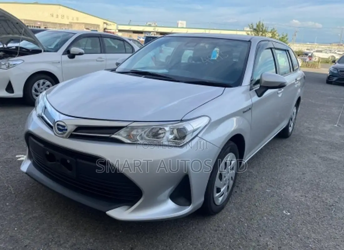Toyota Corolla Fielder 1.5 Hybrid FWD 2020