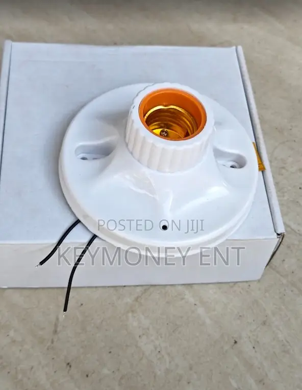 Bulb Holder CCTV With 360° Viewing and Convenient Installation