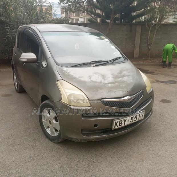 Toyota Ractis 2007 Gray