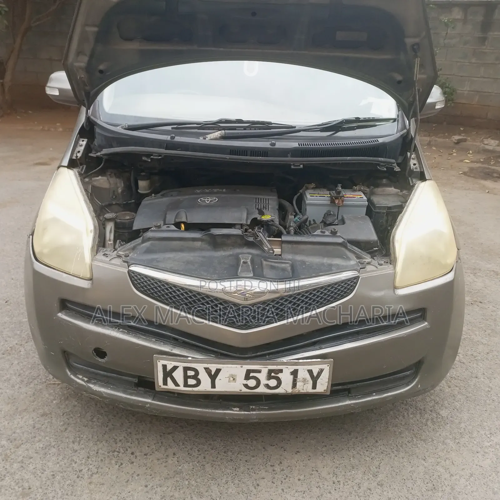 Toyota Ractis 2007 Gray