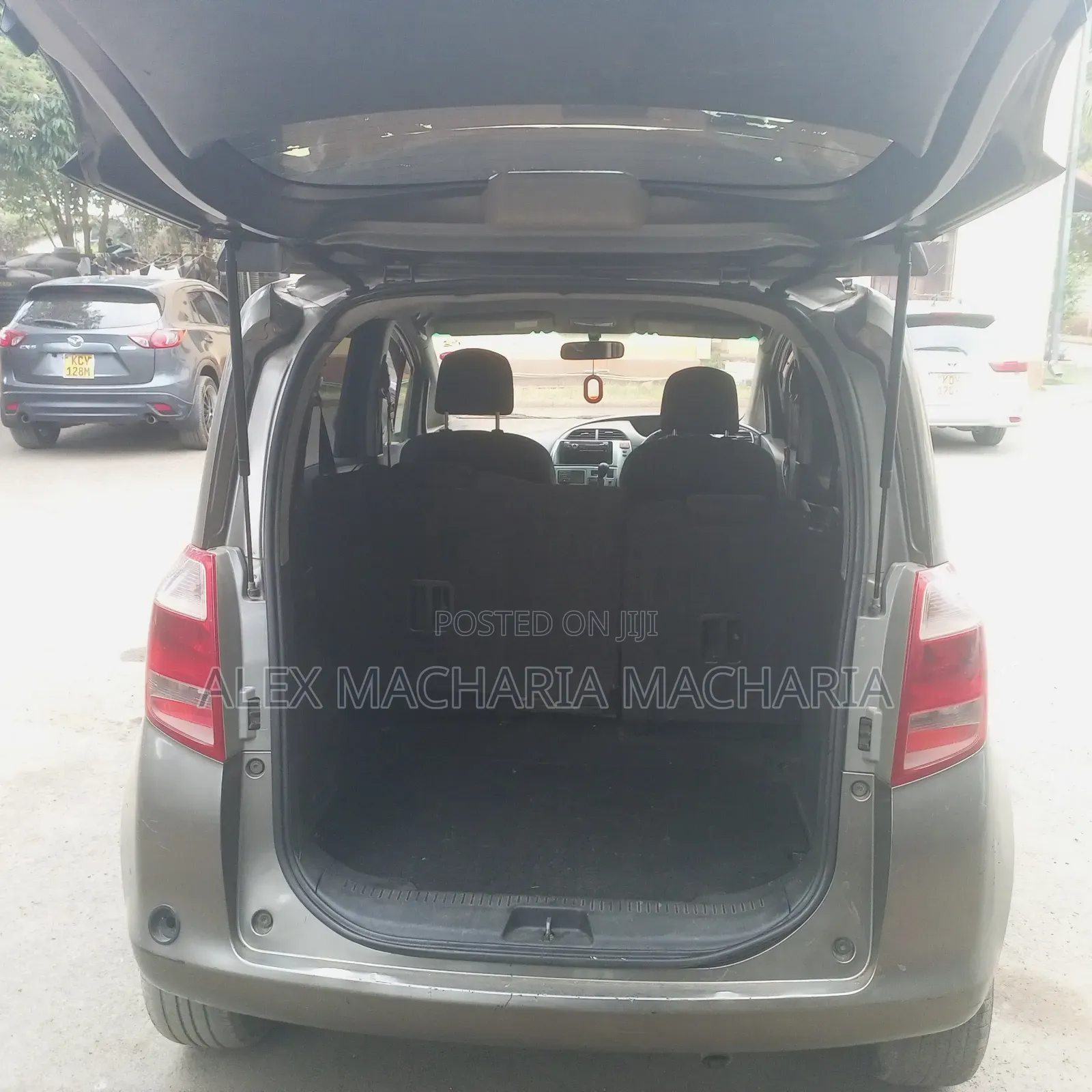 Toyota Ractis 2007 Gray