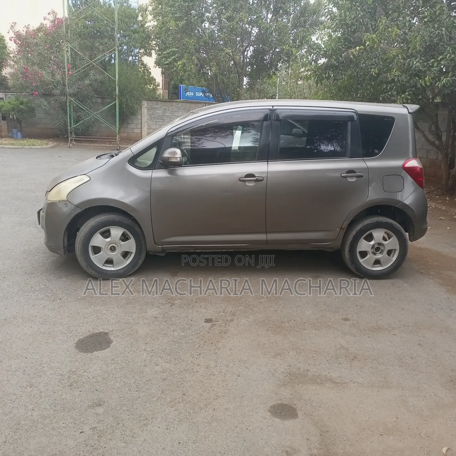 Toyota Ractis 2007 Gray