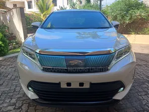 Toyota Harrier 2019 White