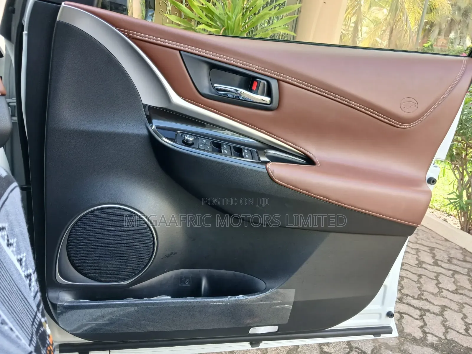 Toyota Harrier 2019 White