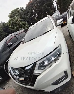 Nissan X-Trail 2017 White