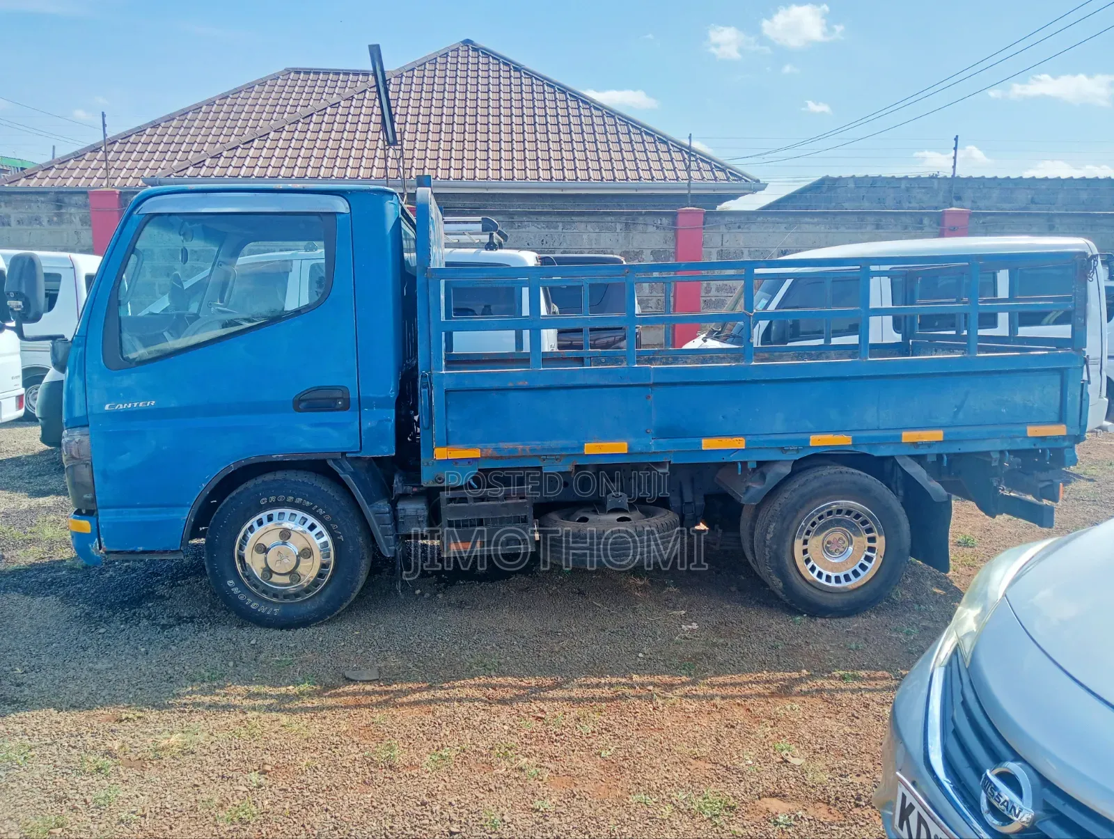 Mitsubishi Fuso 2008 Blue