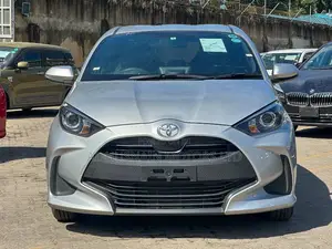 Toyota Yaris 2020 Silver