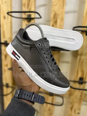 Tommy Smart Casuals Mid Cut