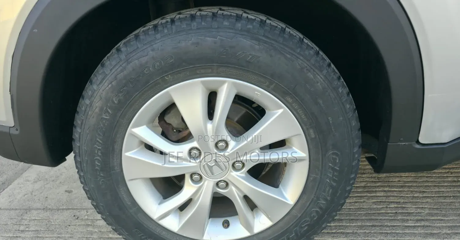 Honda Vezel 2015 Silver