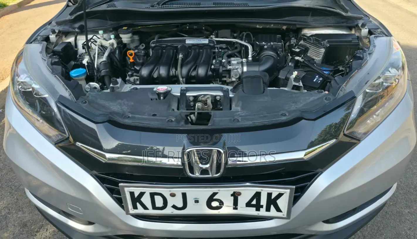 Honda Vezel 2015 Silver