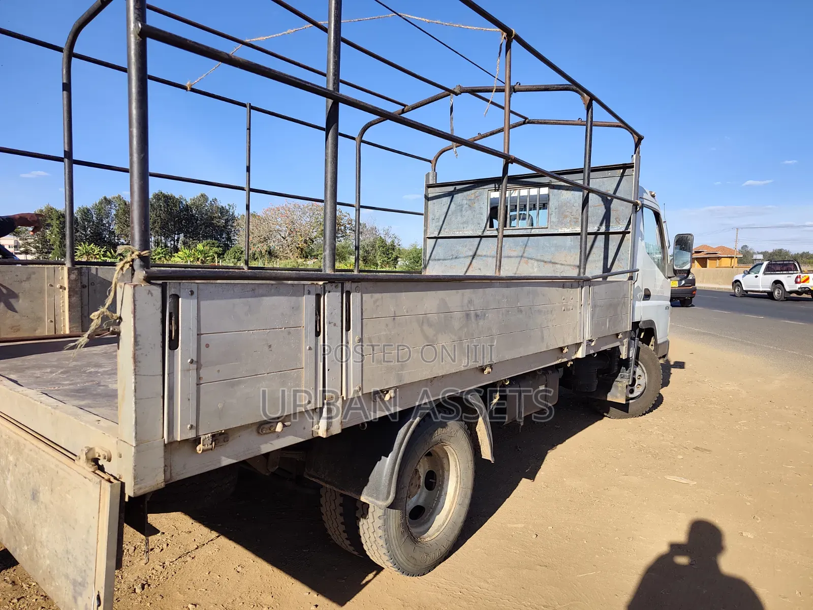 Mitsubishi Canter 3,000cc