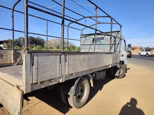 Mitsubishi Canter 3,000cc
