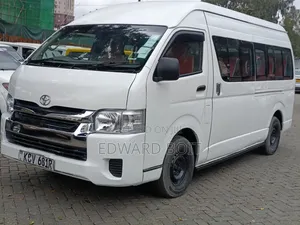 Toyota HiAce 2019 White