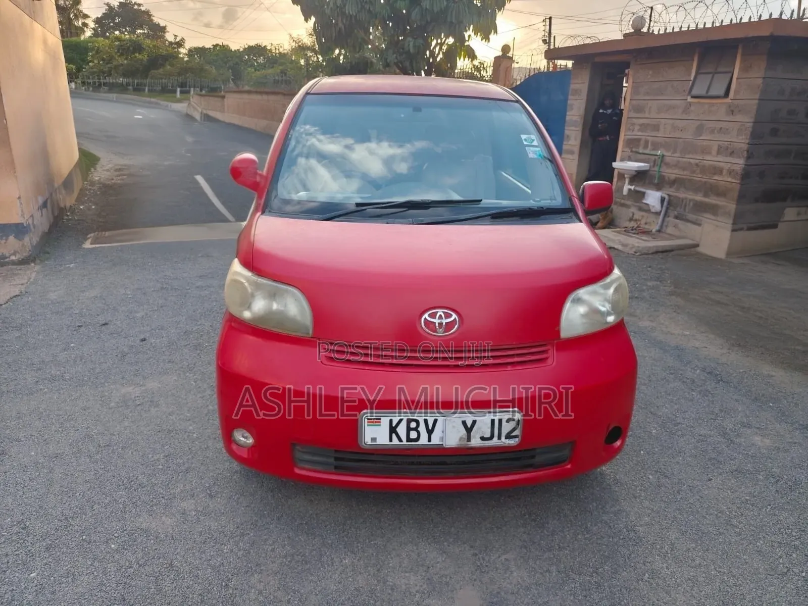 Toyota Porte 2007 Red