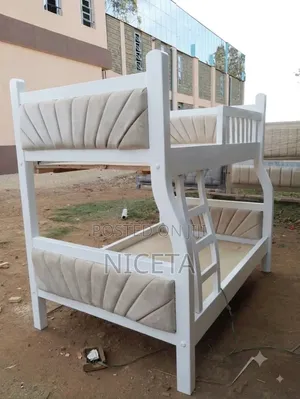 Double Decker or Bunk Bed Morden Design 4by6/3.5