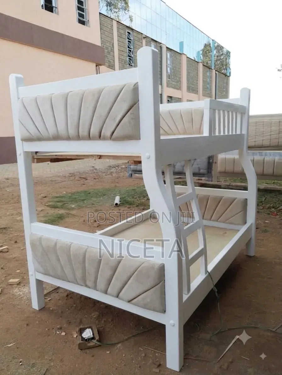 Double Decker or Bunk Bed Morden Design 4by6/3.5