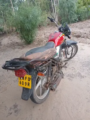 Honda CB 2018 Red