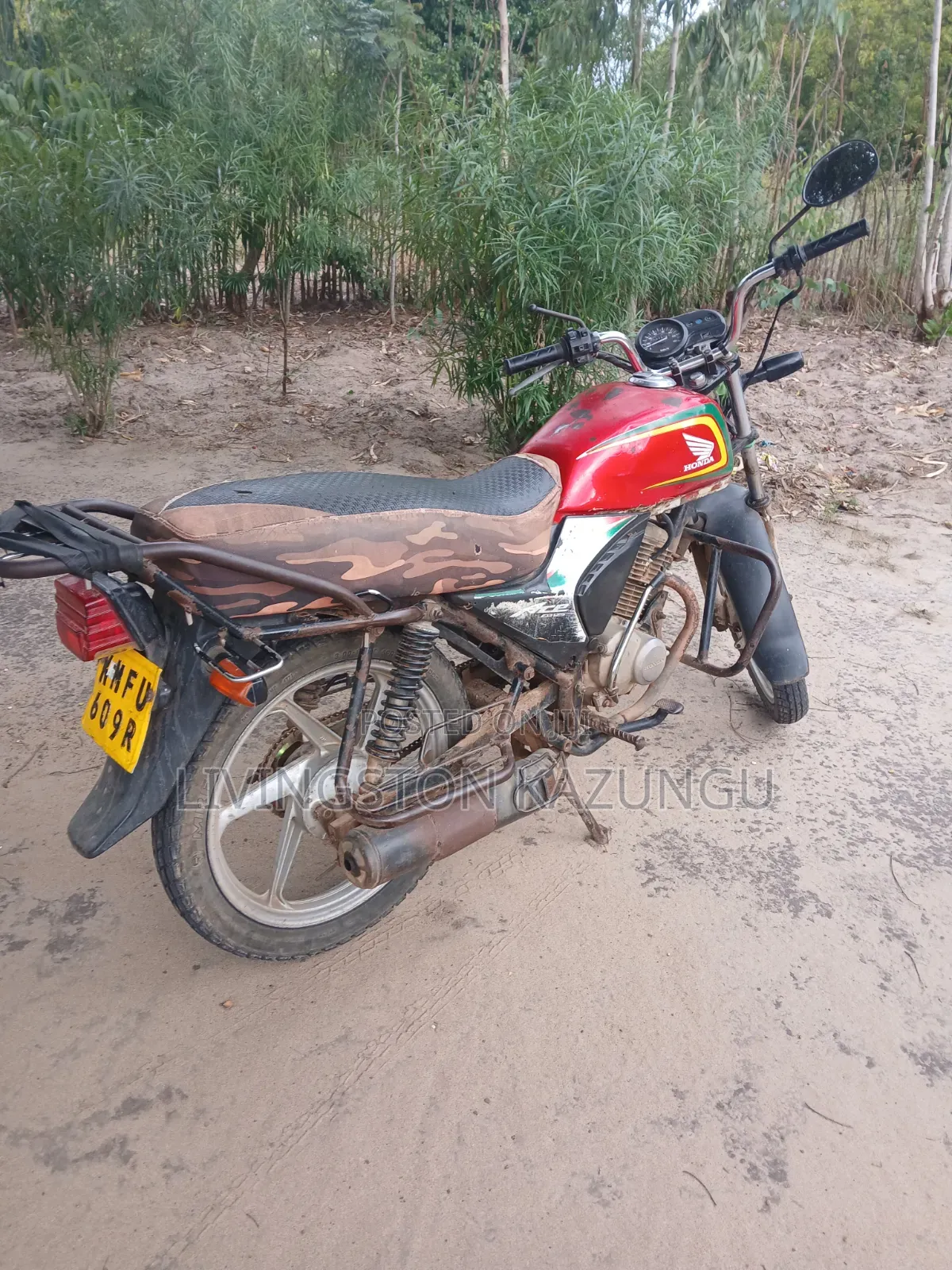 Honda CB 2018 Red