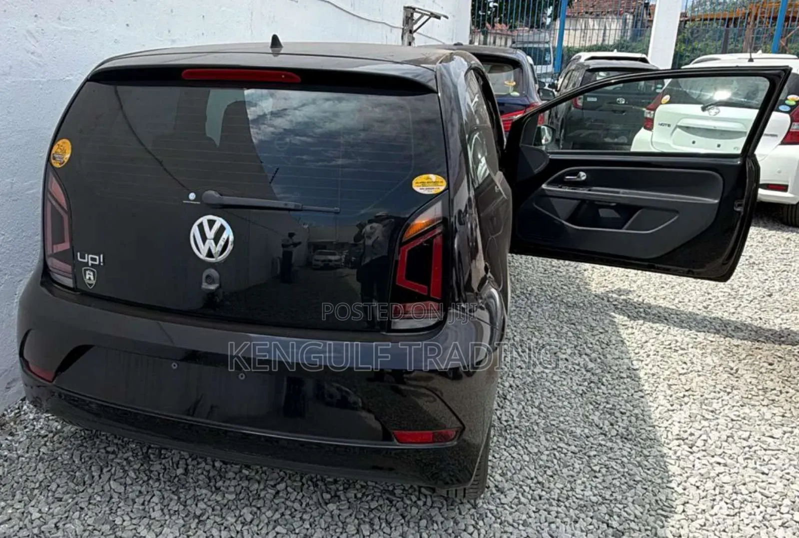 Volkswagen Up 2017 Black