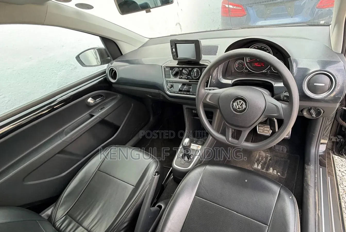Volkswagen Up 2017 Black