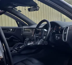 Porsche Cayenne 2019 Black