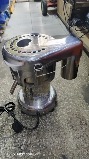 Commercial Juicer Machine