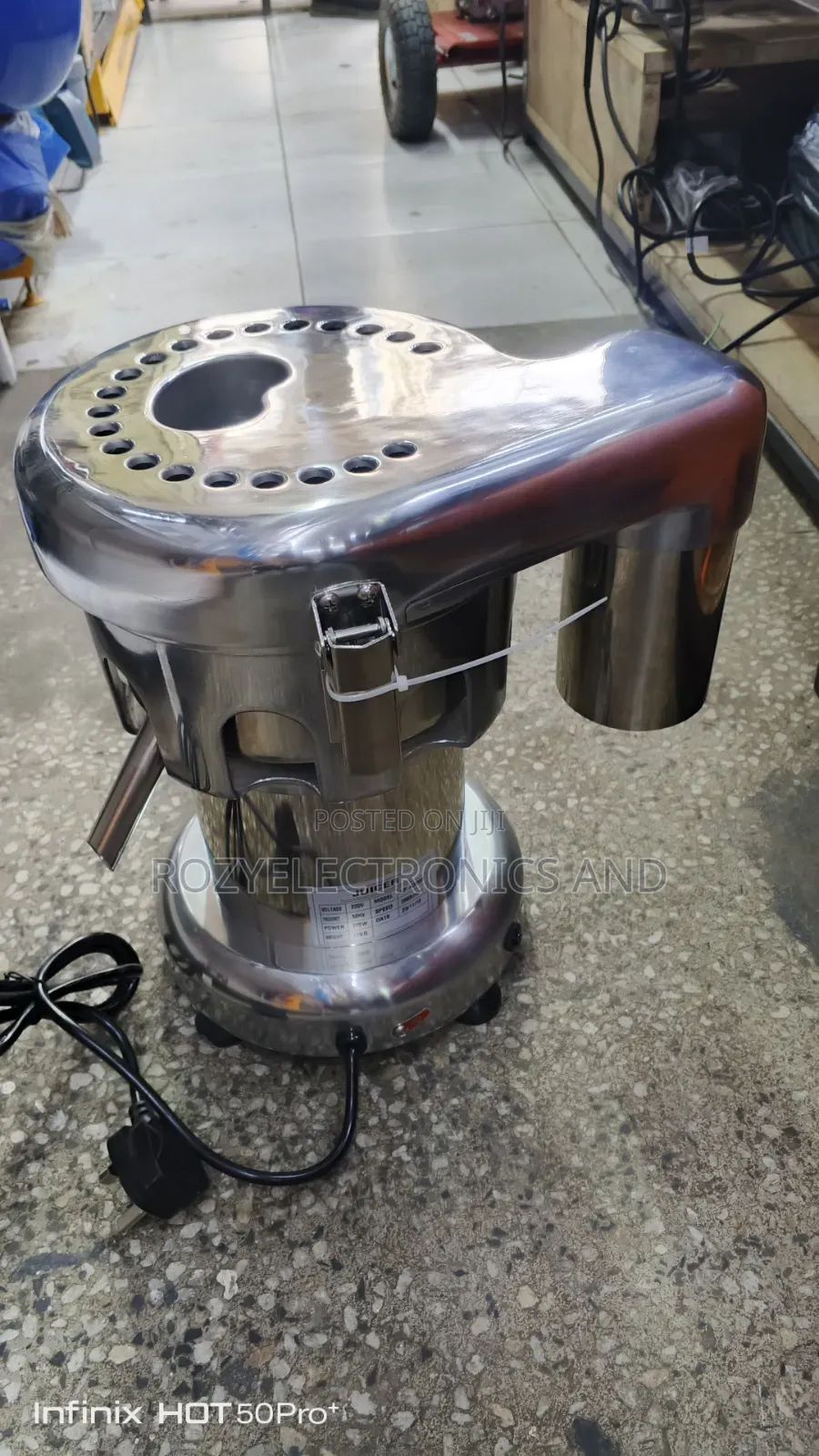 Commercial Juicer Machine