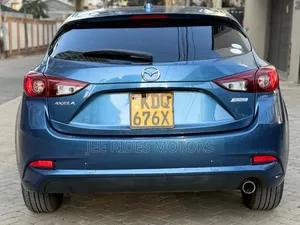 Mazda Axela 2016 Blue