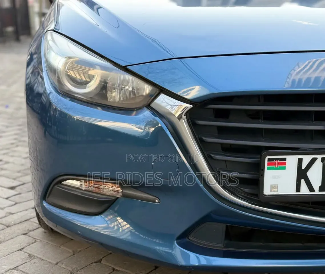 Mazda Axela 2016 Blue