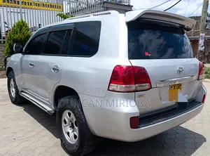 Toyota Land Cruiser 2009 Gray
