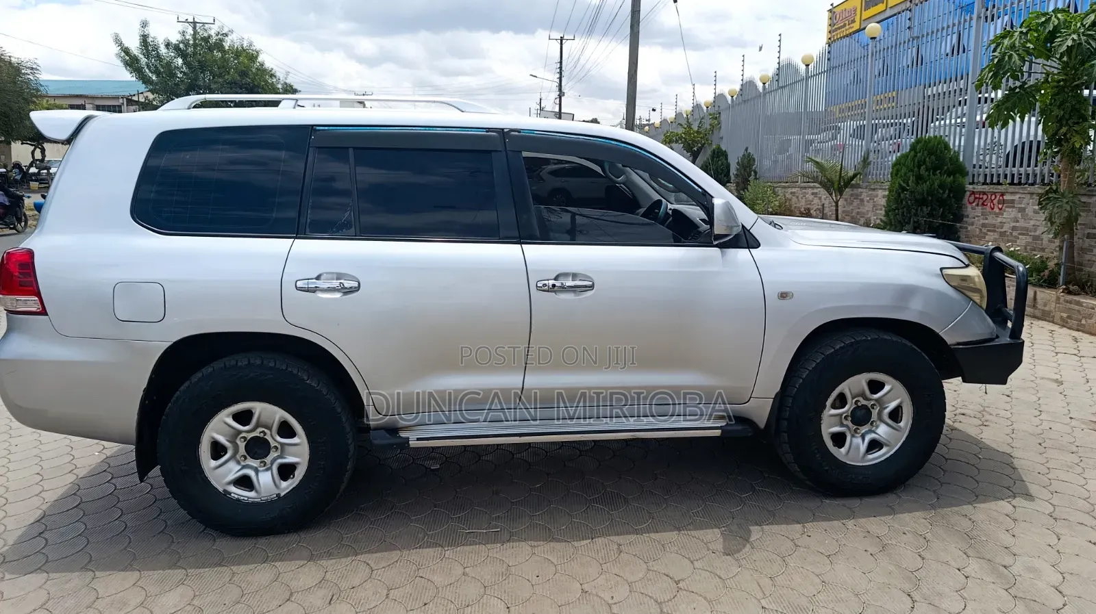Toyota Land Cruiser 2009 Gray