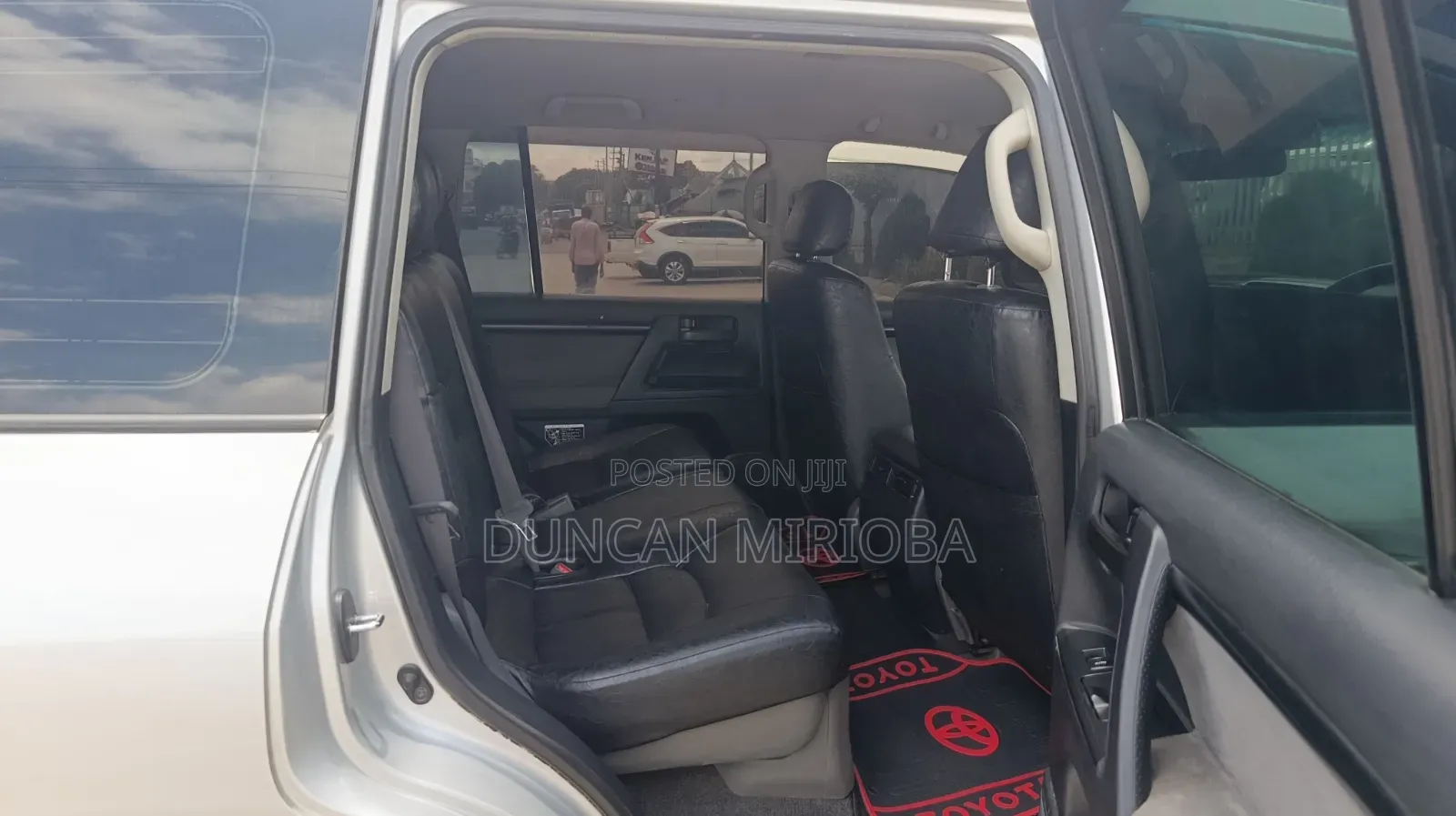 Toyota Land Cruiser 2009 Gray