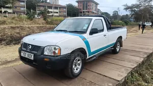 Nissan Hardbody 2012 White