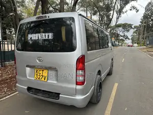 Toyota HiAce 2012 Grey