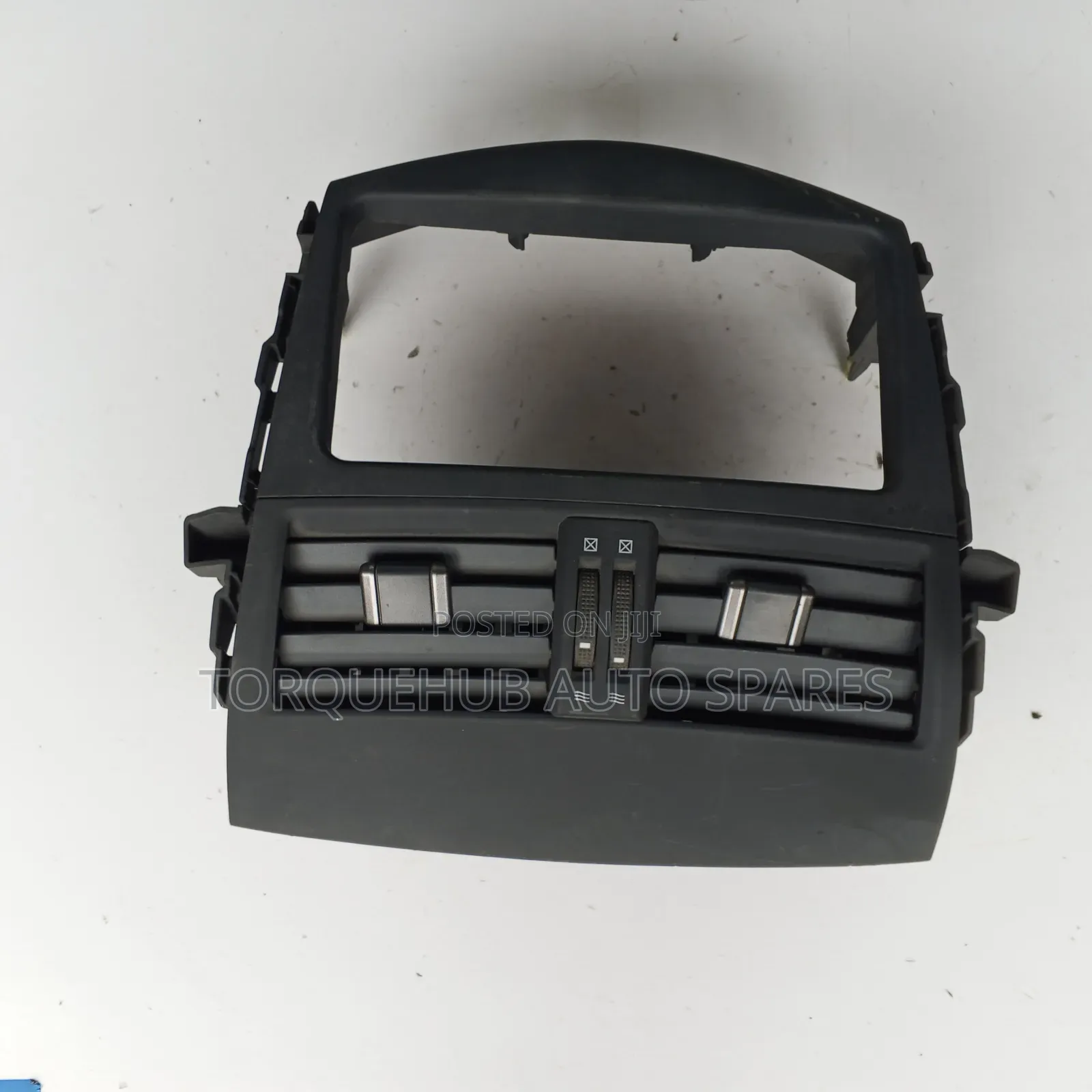 Toyota RAV4 2006-2013 a/C Vent Panel
