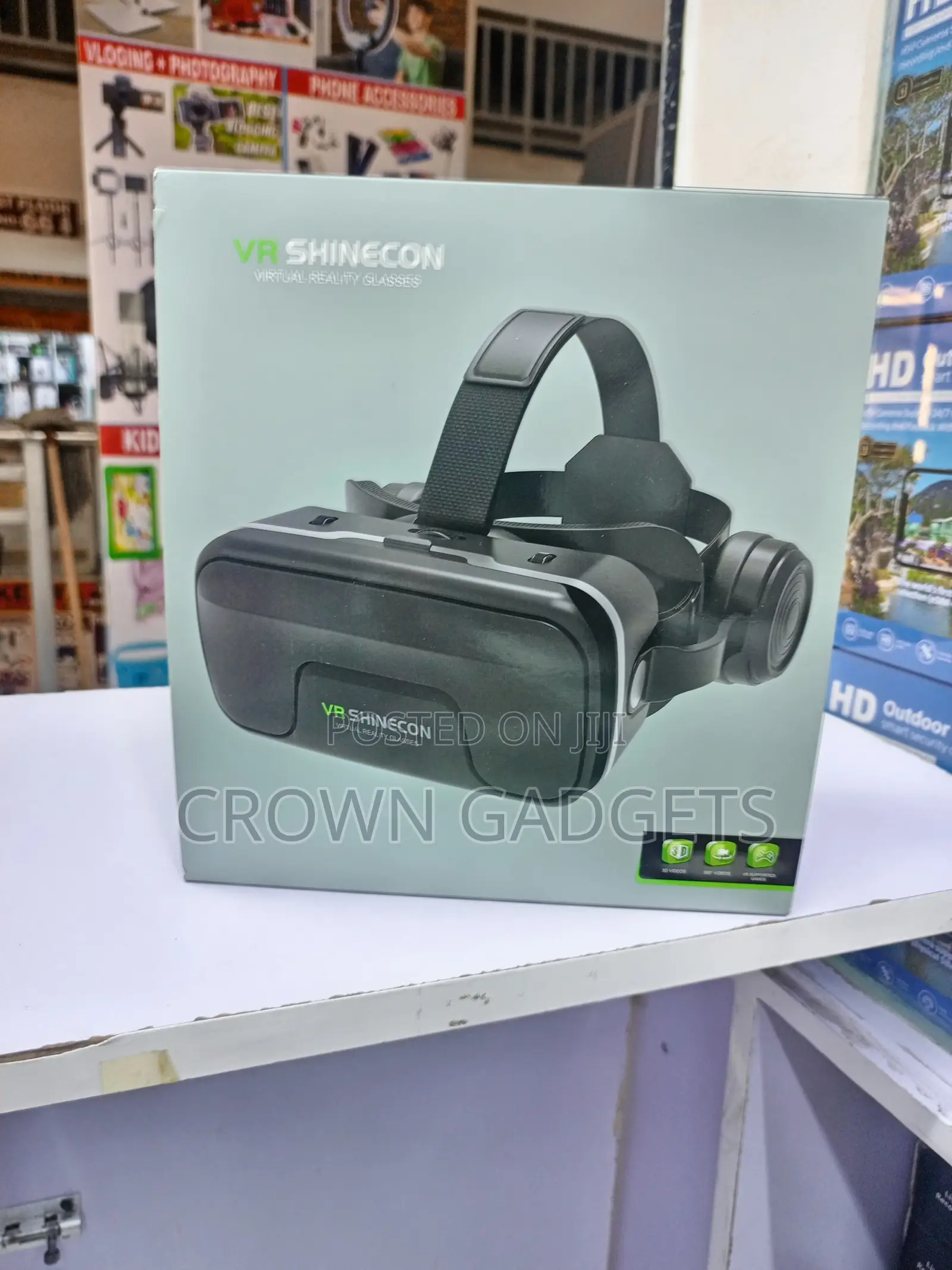 Shinecon Virtual Reality Headset for Phone 3D Movies 360° Video Gaming