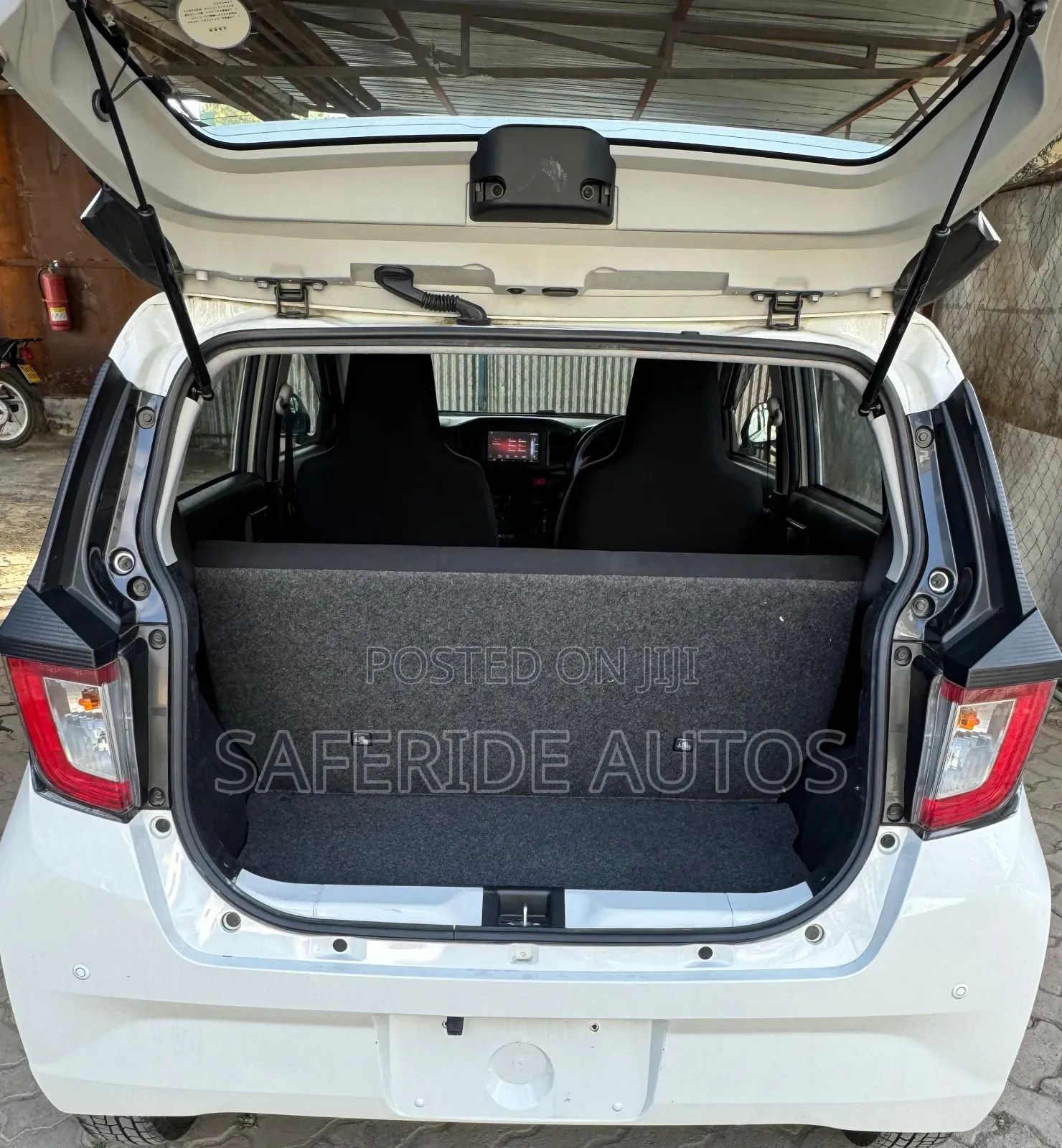 Daihatsu Mira 2019 White