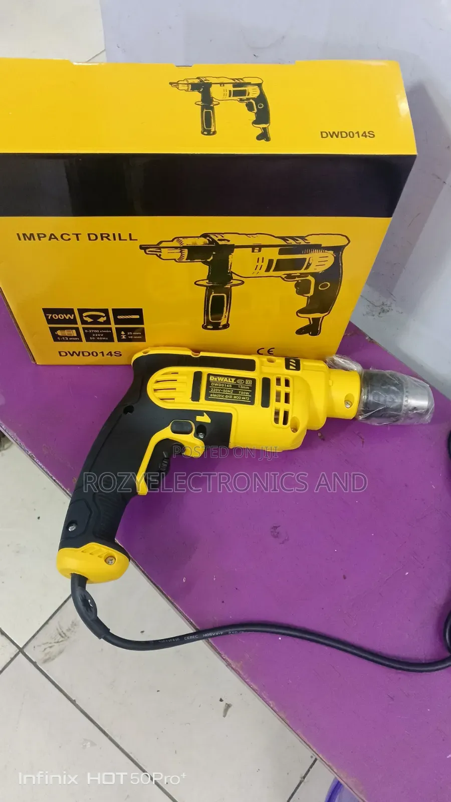 DeWalt Drill 700 Watts