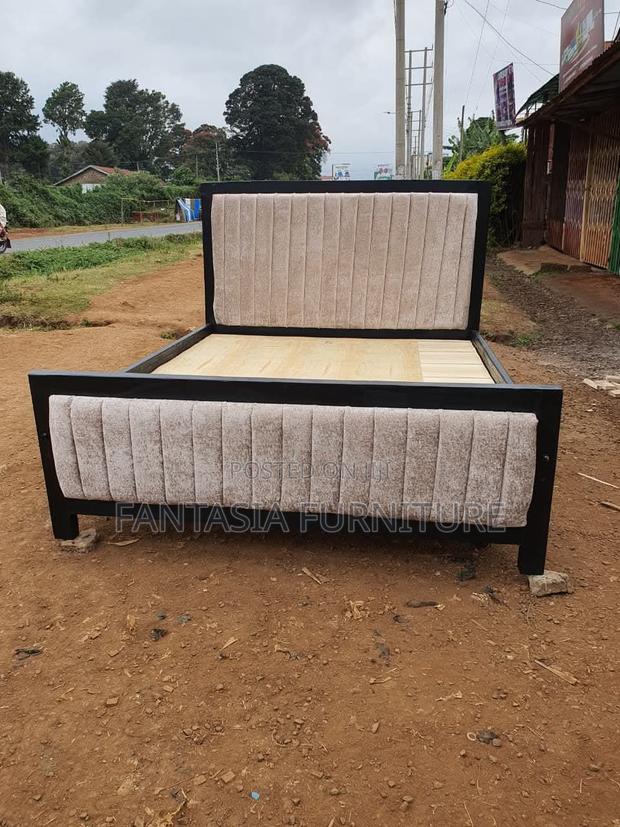 5x6 Channel Tufted Beige Mocket Bed