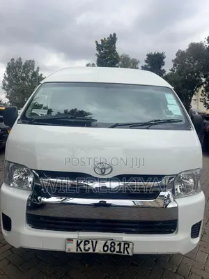 Toyota Hiace 9l