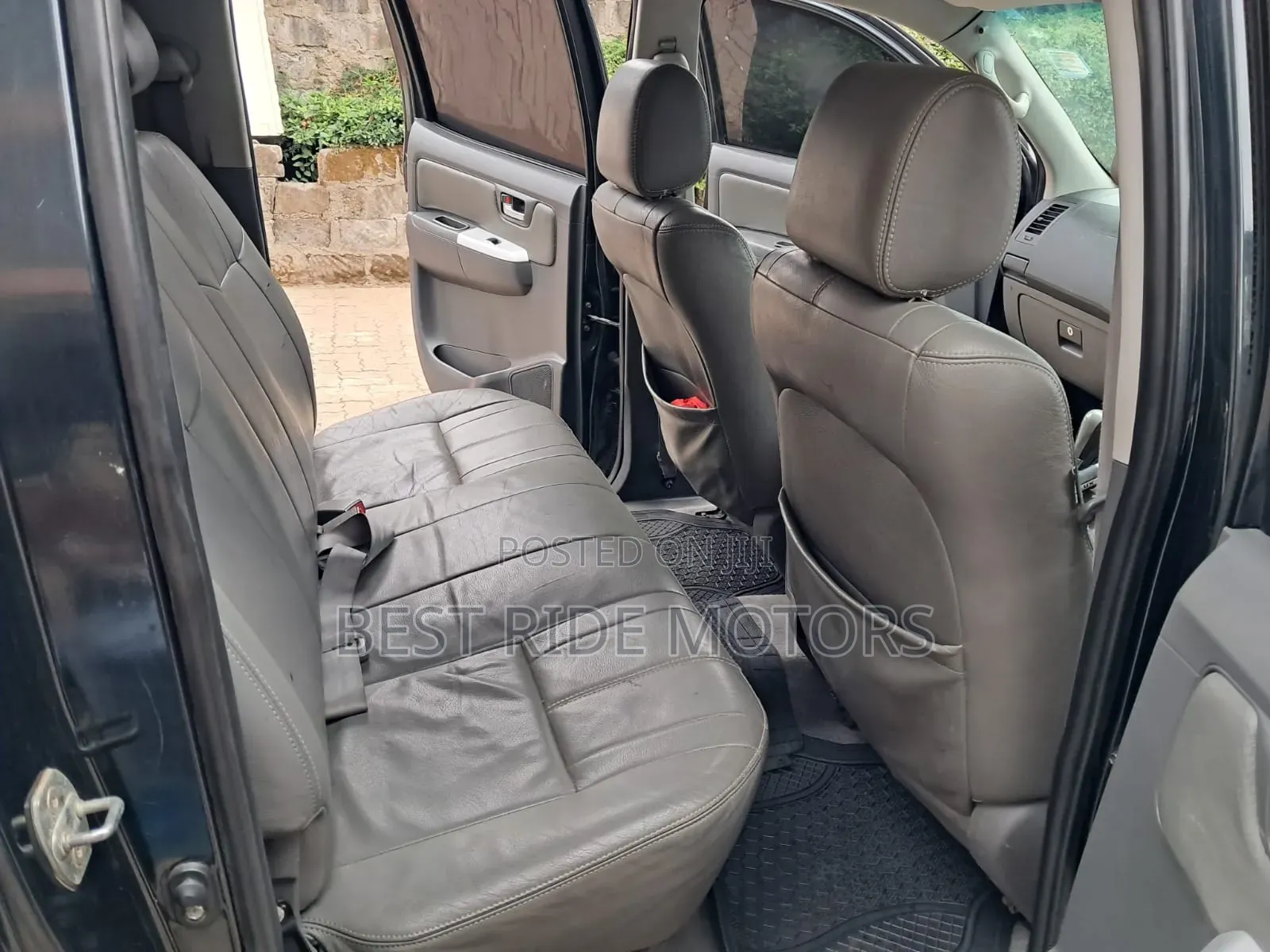 Toyota Hilux 3.0 D-4D 4x4 2013 Black