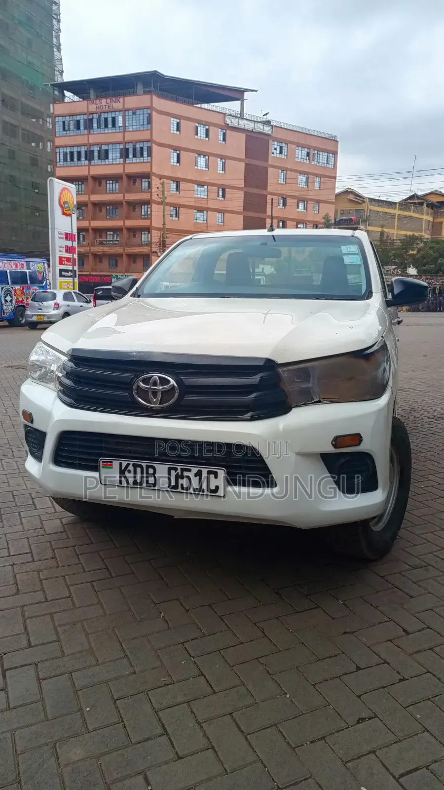 Toyota Hilux 2020 White
