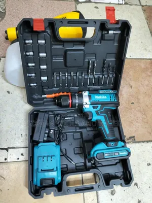 Gypsum MAKITA CORDLESS Hammer DRILL BRUSHLESS Metal Chunk 96V 2 Batt