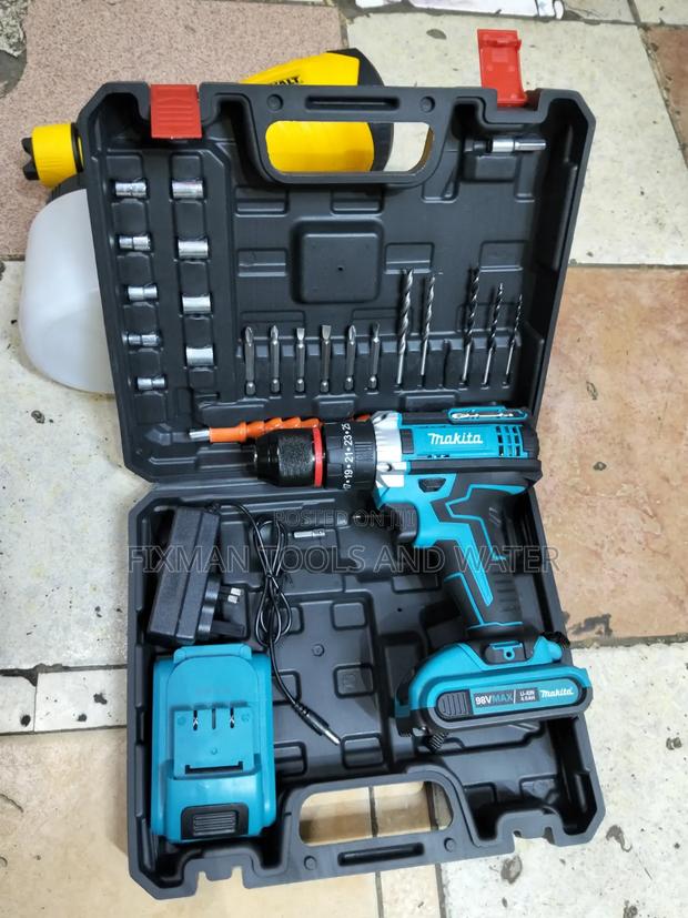 Gypsum MAKITA CORDLESS Hammer DRILL BRUSHLESS Metal Chunk 96V 2 Batt