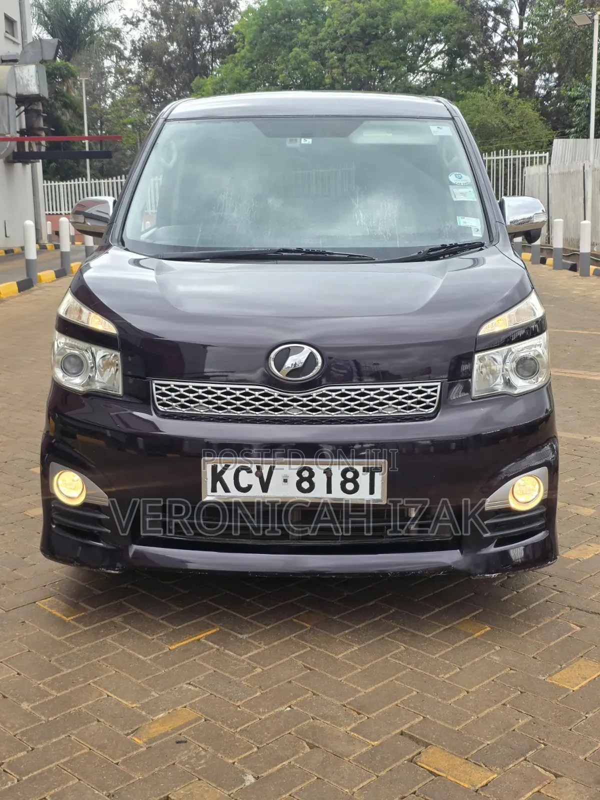 Toyota Voxy 2012 Black